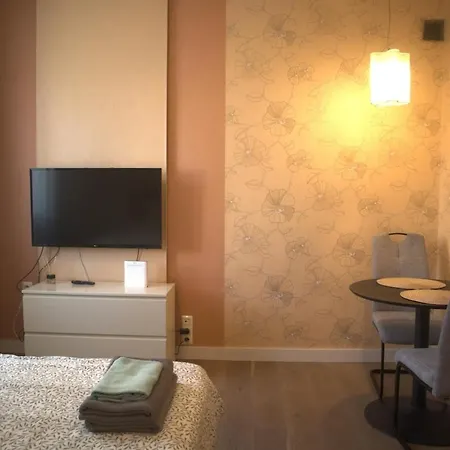 Sloneczne Przy Placu Unii By Vaya وارسو